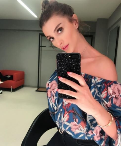 Özge Ulusoy'a bakın! Ayrıldıktan sonra silikon yaptırdı - Resim: 4