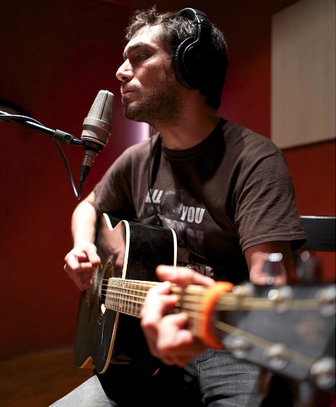 Siyah İnci ile geri dönüyor Berk Hakman yine aşıkların peşinde! - Resim: 2