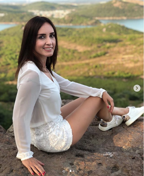 Nazlı Çelik kızı ile fotoğraf paylaştı! Şeytana uymuşsun diyerek topa tuttular! - Resim: 2