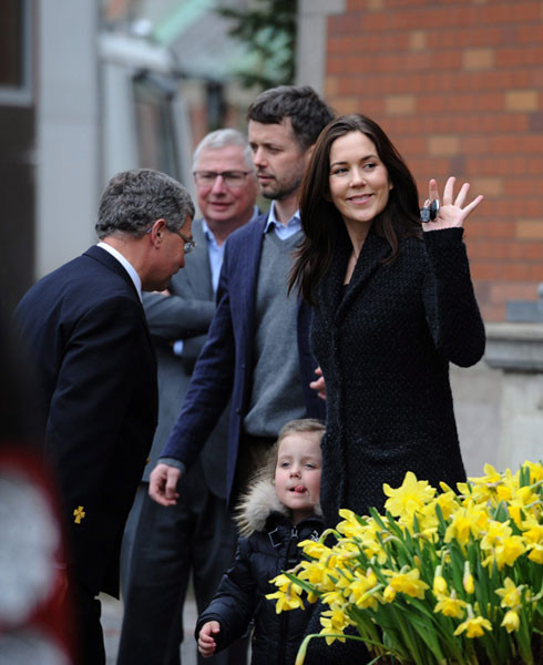 Dünyanın ilk ikiz prensesleri - Resim: 3