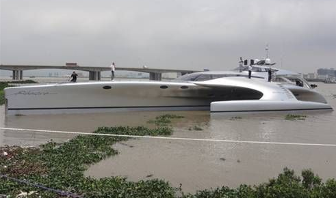 Uzay gemisi değil yat - Resim: 4