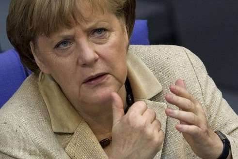 Angela Merkel fena yakalandı! - Resim: 2