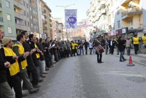 Memurlar sokaklara döküldü - Resim: 3