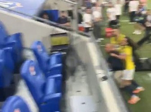 Lyon elendi Fransızlar çılgına döndü Guendouzi'ye saldırdılar - Resim: 4