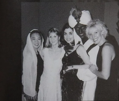 Ülkeyi ayağa kaldıran fotoğrafı ortaya çıktı Trudeau özür diledi istifası isteniyor - Resim: 0