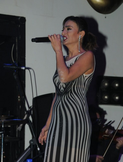 Yıldız Tilbe'nin kollarına ne oldu?  - Resim: 2