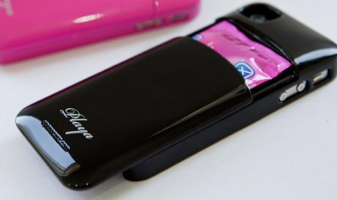 Dikkat! iPhone'unuzdan prezervatif çıkabilir! - Resim: 1