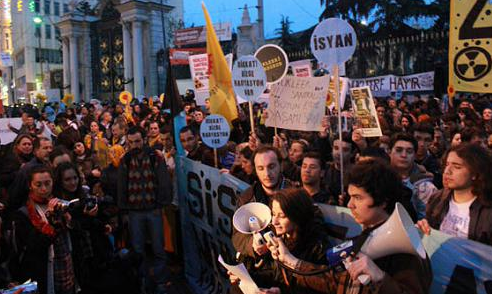 Hem isyan ettiler hem oy verdiler - Resim: 4