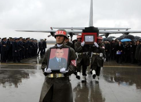 Şehit pilota hüzünlü veda - Resim: 4