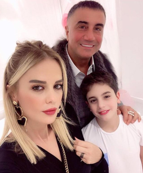 Sedat Peker kızları kimdir? Sedat Peker'in ilk eşinden olan oğlu videoları çekiyor - Resim: 0