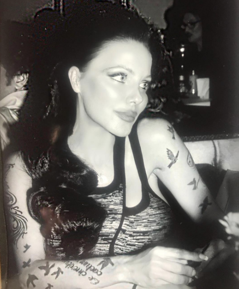 Atatürk'ün akrabası Selin Söğütlügil kimdir Akşener'in partisinden aday mı olacak - Resim: 3