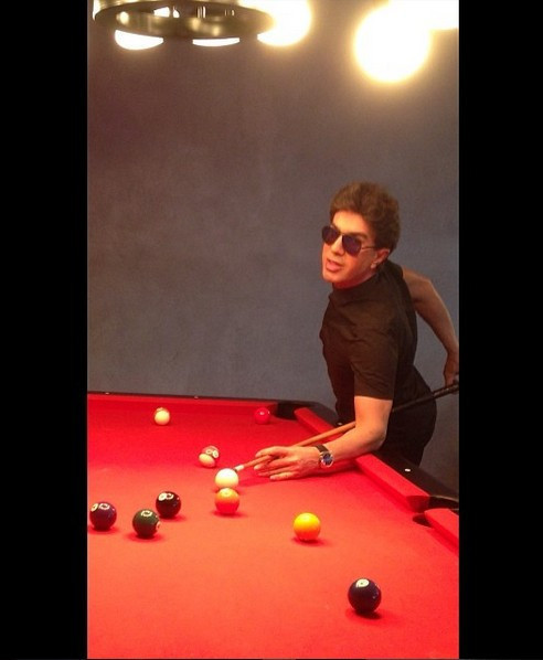 Yılmaz Morgül kimdir meğer öyle farklı pozları varmış ki... - Resim: 1