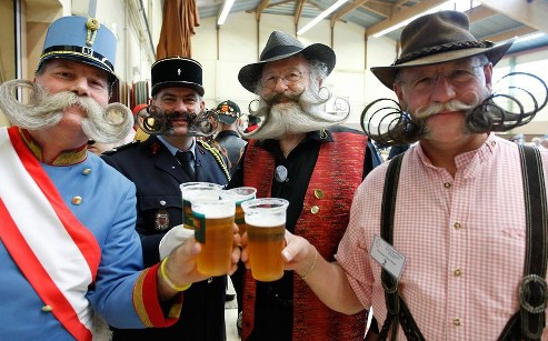 Sakal ve bıyıklarıyla yarıştılar! - Resim: 3