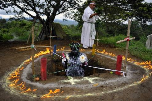 Şeytan çıkarma ayini - Resim: 2