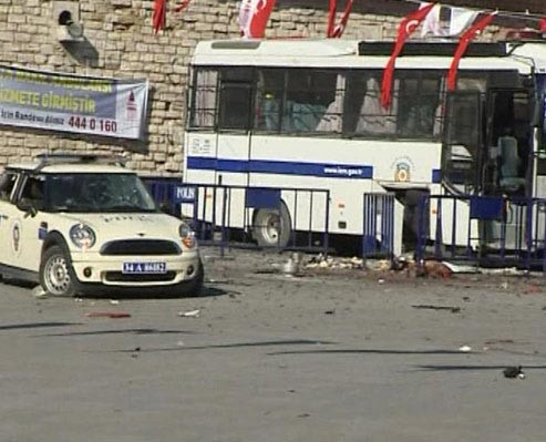 Taksim'de patlama - Resim: 4