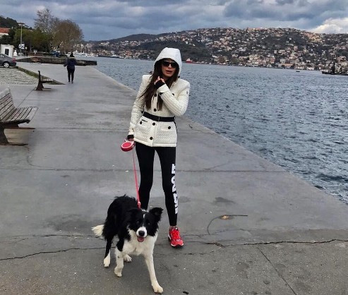 Neslihan Atagül'den 3 milyon sevinci İnstagram'da kutladı - Resim: 2