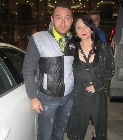 Her ünlünün yanında o var kim bu adam? - Resim: 4