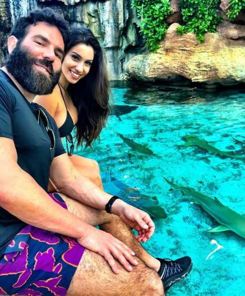 Dan Bilzerian davet ettiği Türk gencin hesabına para yolladı - Resim: 2