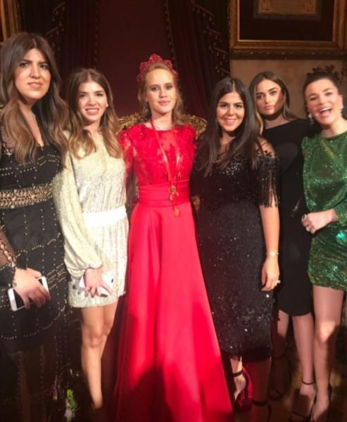 Yıldırım Demirören'in kızı Yelda Demirören'in kına gecesine ünlü akını! - Resim: 2