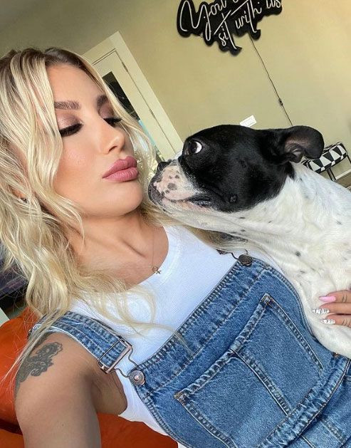 Hasan Can Kaya'nın programında, şarkıcı İrem Derici'yi çıplak görmek istediler, olanlar oldu! - Resim: 3