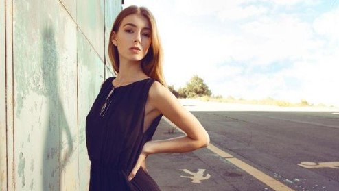 Genç modele ahlaksız teklif!  - Resim: 1