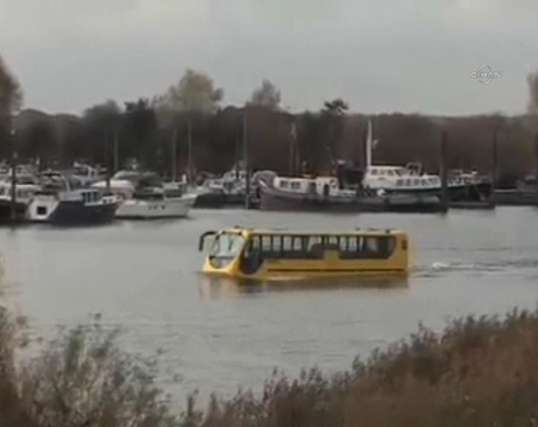 Haliç'te yüzen otobüs dönemi - Resim: 4