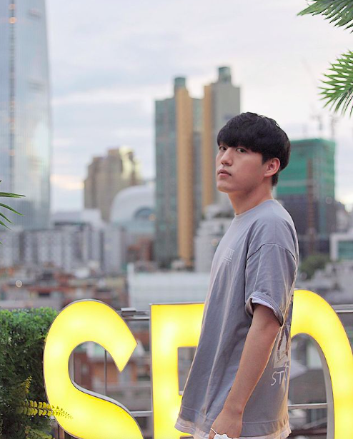 Müslüman oldu Umre'ye gitti Güney Koreli K-Pop Yıldızı Jay Kim pozlarını paylaştı - Resim: 1