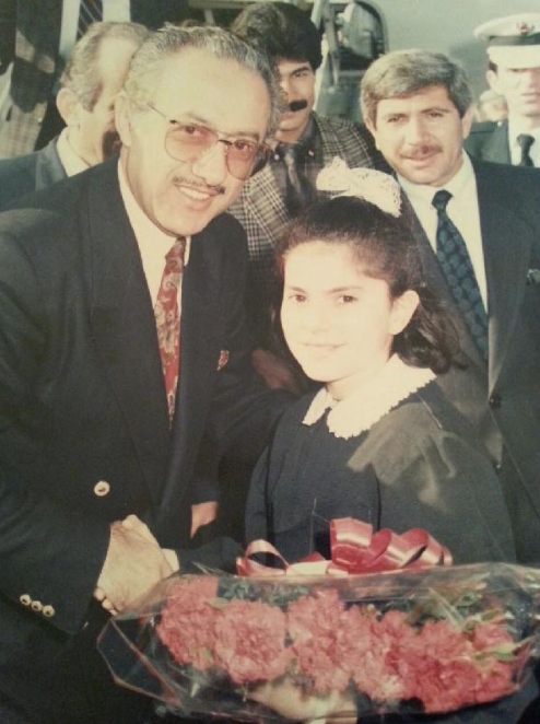 Fotoğraftaki çok ünlü siyasetçiyi tanıyabildiniz mi? - Resim: 1