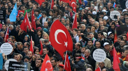 Dev miting de çirkin pankart! - Resim: 2