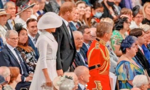 Prens Harry ve Meghan Markle çiftinden iki yıl sonra "Platin" dönüşü! - Resim: 4