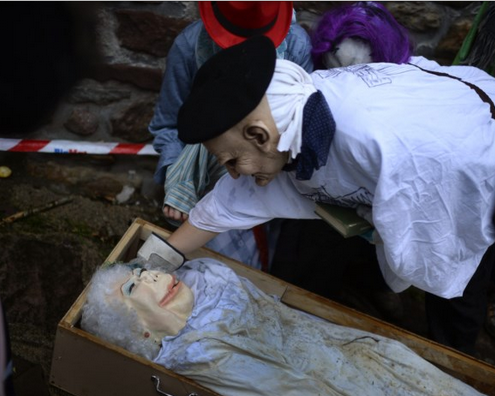 Ölmüş hayvan başlarıyla... - Resim: 3