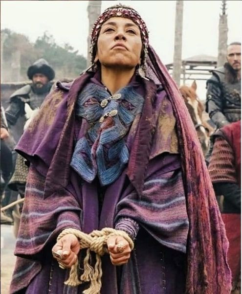 Yeşim Ceren Bozoğlu mayolu pozuyla şaşırttı Kuruluş Osman'ın Hazal Hatun'uydu - Resim: 1