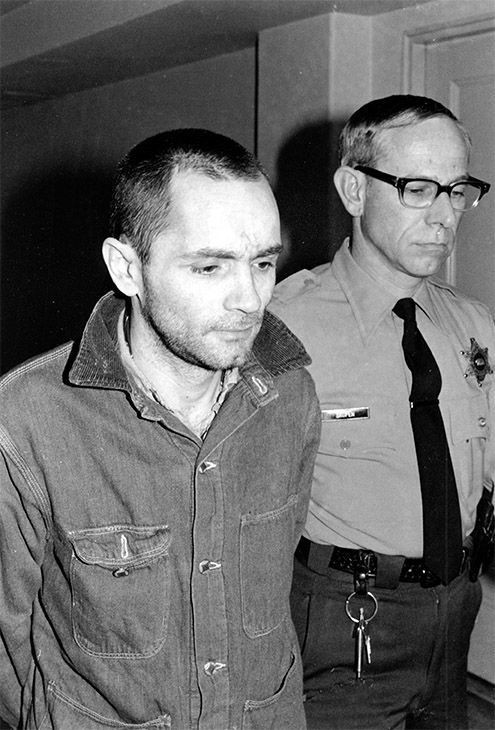 Dünyanın en ünlü seri katili Charles Manson öldü  - Resim: 1