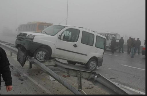 25 araç birbirine girdi - Resim: 1