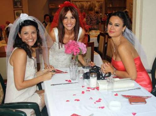 Esra Erol'un kınasından kareler - Resim: 1