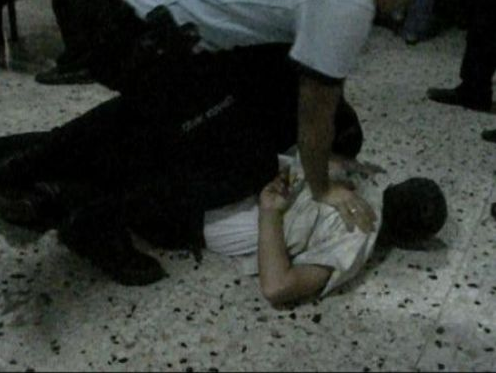 Polis dayağı işçileri perişan etti - Resim: 3