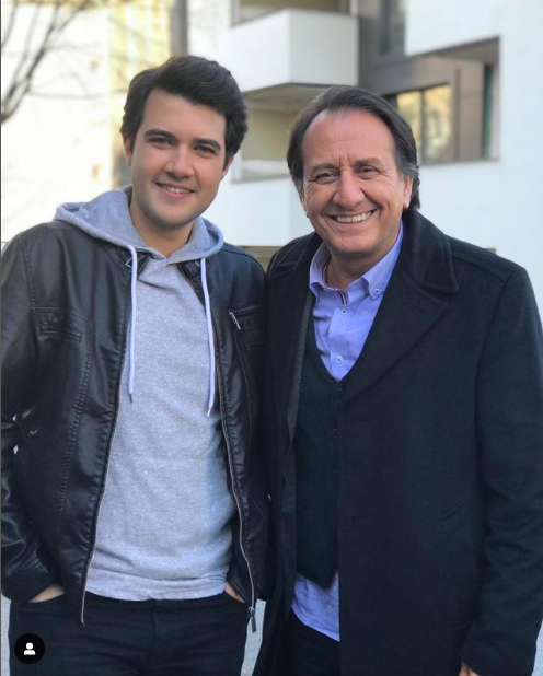 Arka Sokaklar'ın Metin'i fena aşka geldi sevgilisine bakın! - Resim: 1