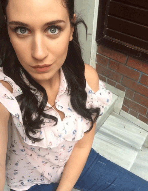 Selçuk Yöntem kendisinden 37 yaş küçük güzel oyuncuyla görüntülendi - Resim: 4