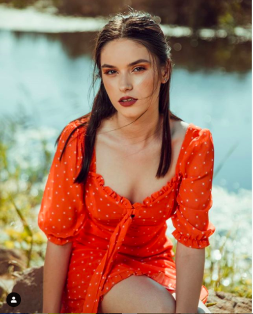 Aleyna Deniz kimdir yaşı kaç Kuaförüm Sensin Aleyna Deniz instagram pozları - Resim: 0