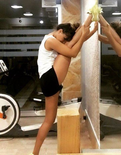 Hatice ayna karşısında verdiği pozlarıyla sosyal medyada olay oldu! - Resim: 4