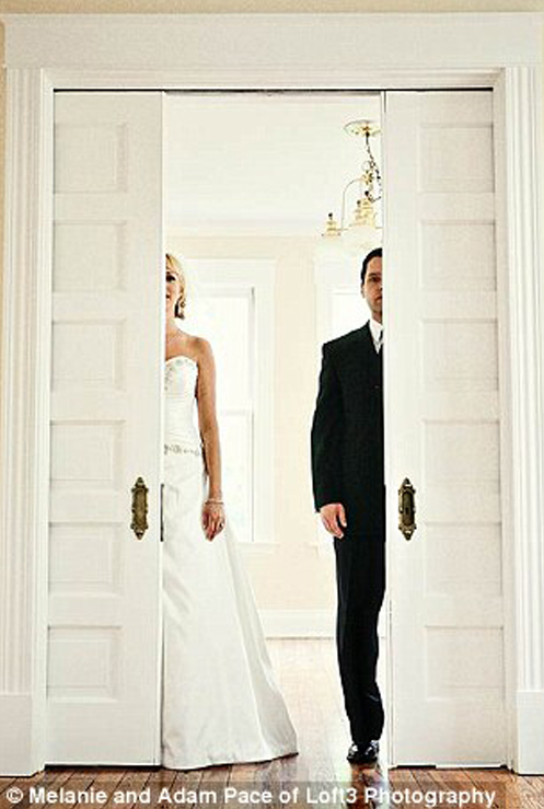 Düğün fotoğraflarını küçük kızıyla devam ettirdi - Resim: 3