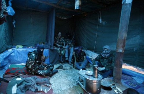 Türkiye'nin sınırında karakol kurdular - Resim: 2