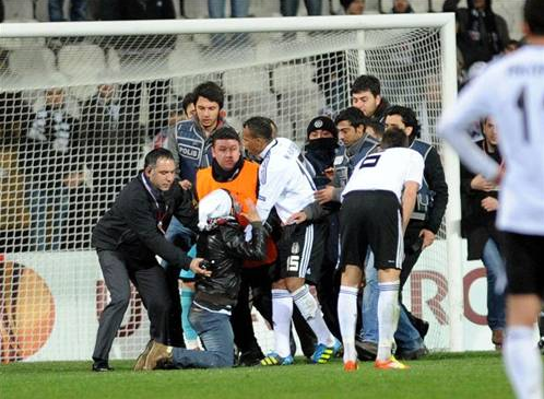 Beşiktaş taraftarı isyan etti! - Resim: 4