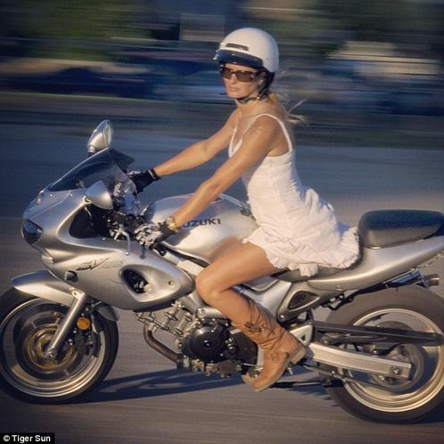 Kanadalı model YPG'ye katıldı - Resim: 3