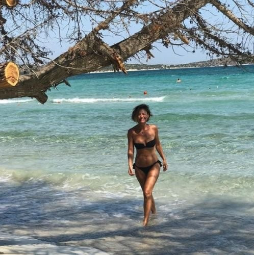 Ece Uslu yürekleri hoplattı Instagram onu konuşuyor - Resim: 4