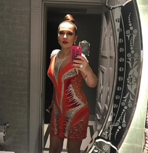 Demet Akalın'dan kahraman otobüs şoförüne büyük kıyak! - Resim: 2