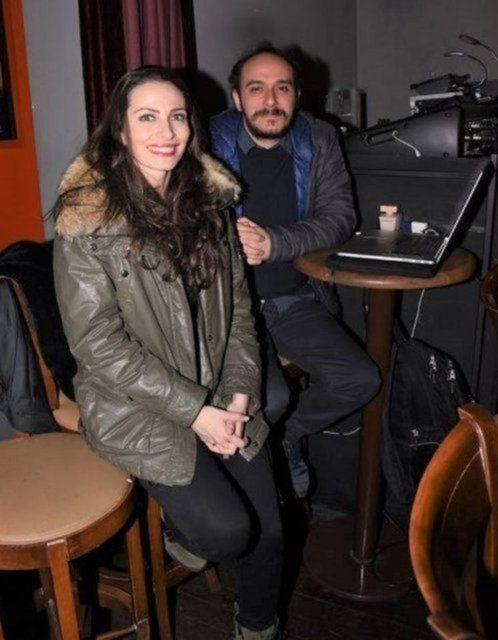 Kemal Sunal'ın kızı Ezo Sunal doğum yaptı Gül Sunal duygulandırdı - Resim: 1