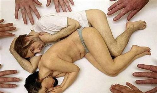 Bakan dönüp tekrar bakıyor - Resim: 1