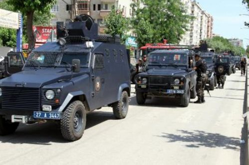 Bahçeli 16 yıl sonra Diyarbakır'da - Resim: 4