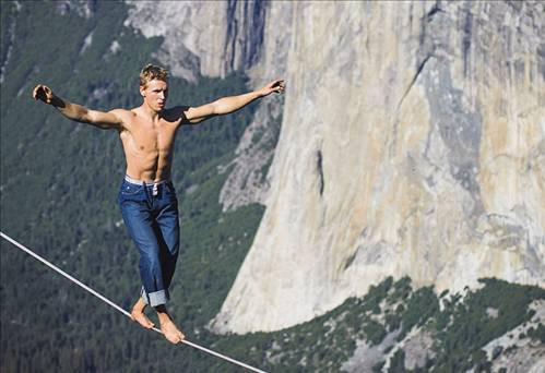 Sakın aşağı bakma! - Resim: 2